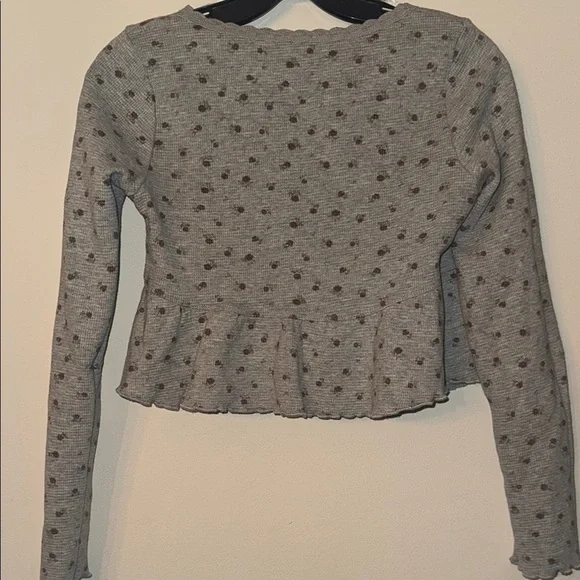 Gray Long Sleeve Ribbed, Fitted Crop Top - Picture 5 of 6